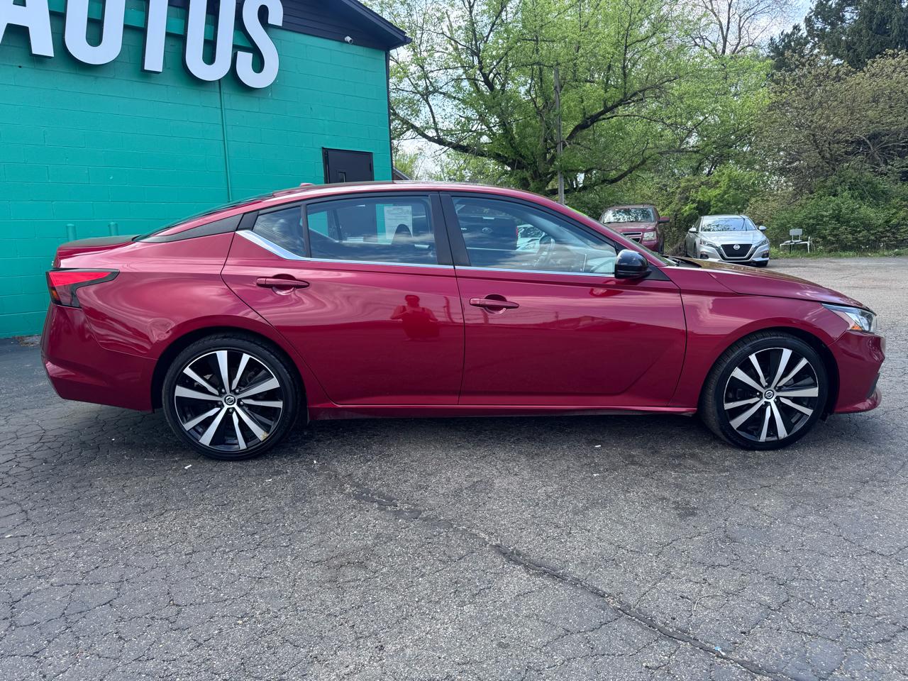 Nissan Altima 2.5 SR Sedan 2020