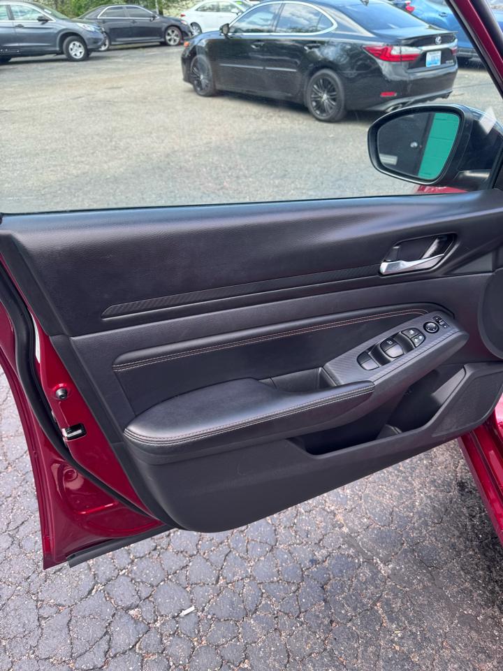 Nissan Altima 2.5 SR Sedan 2020