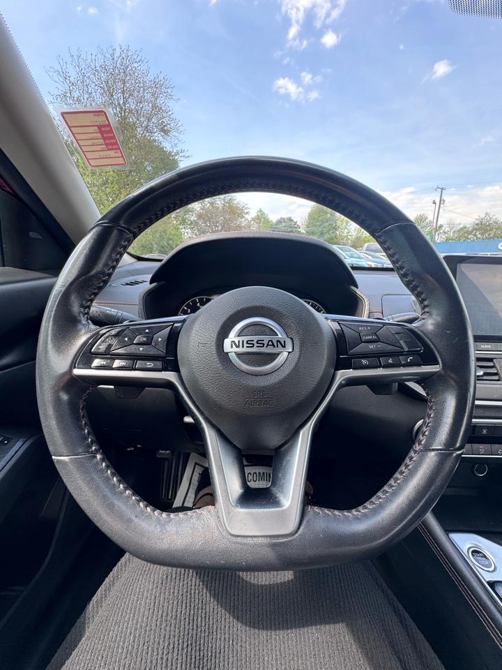Nissan Altima 2.5 SR Sedan 2020