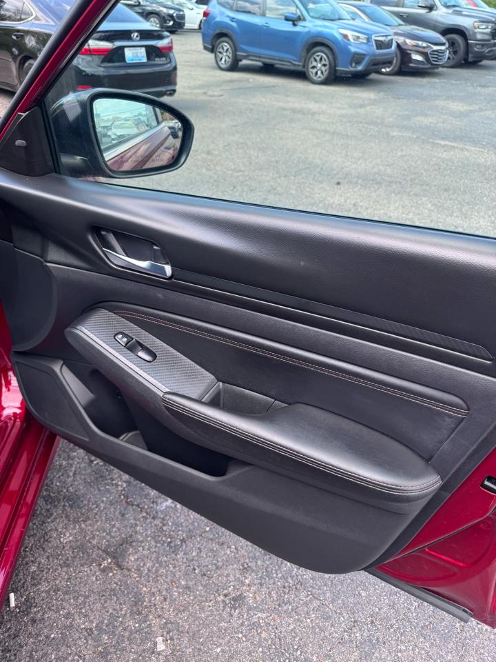 Nissan Altima 2.5 SR Sedan 2020