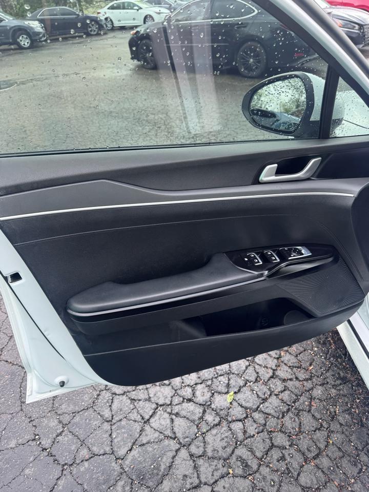 Kia K5 LXS Auto FWD 2024