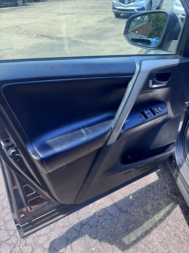 Toyota RAV4 Adventure AWD (Natl) 2018