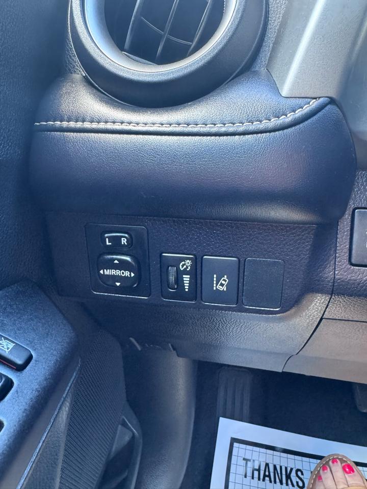 Toyota RAV4 Adventure AWD (Natl) 2018