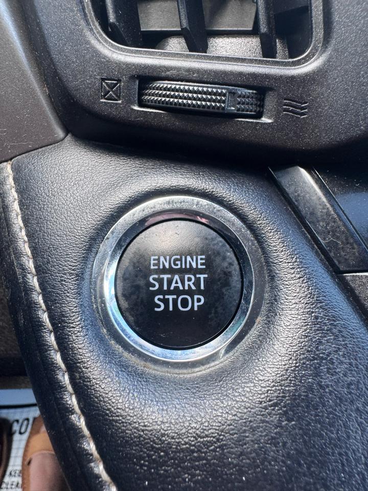 Toyota RAV4 Adventure AWD (Natl) 2018