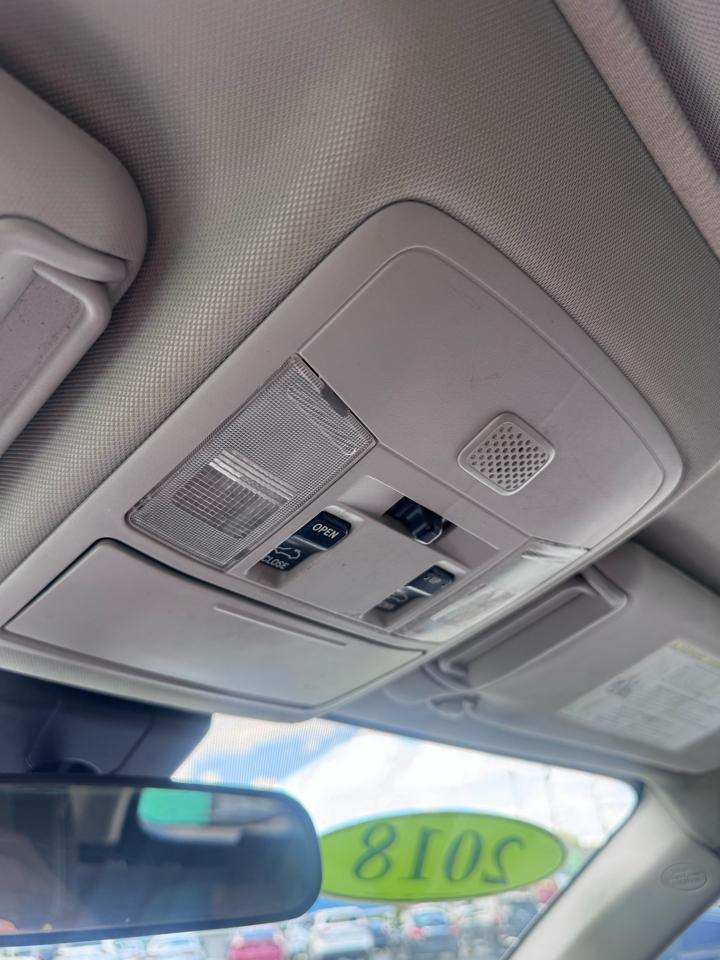 Toyota RAV4 Adventure AWD (Natl) 2018