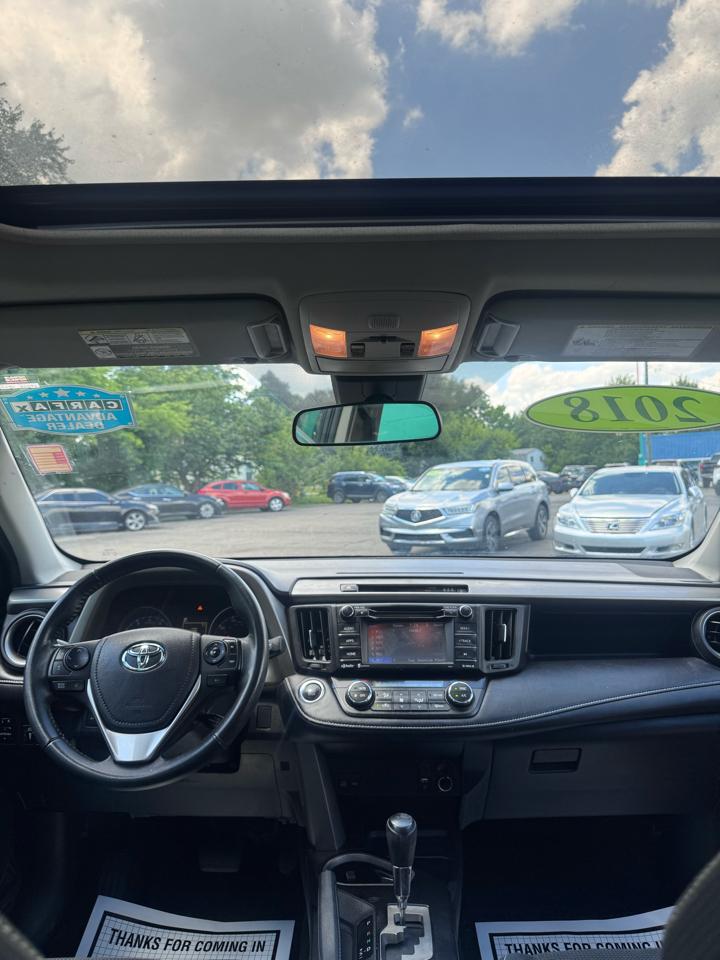 Toyota RAV4 Adventure AWD (Natl) 2018