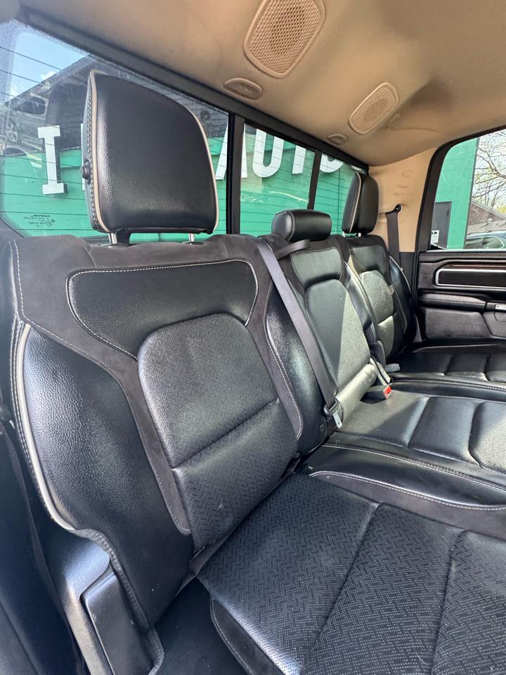 RAM 1500 Laramie 4x4 Crew Cab 5'7" Box 2021