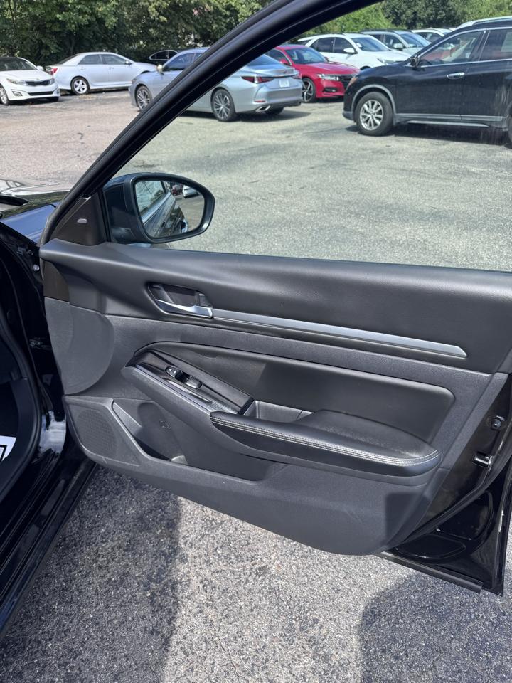 Nissan Altima 2.5 SV AWD Sedan 2023