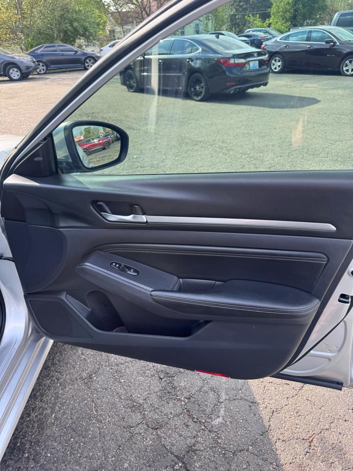 Nissan Altima 2.5 SL Sedan 2019