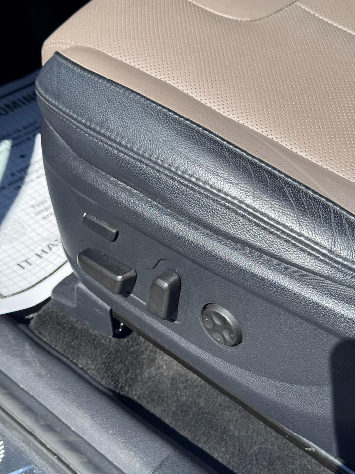 Hyundai Santa Fe Limited 2.4L Auto FWD 2020