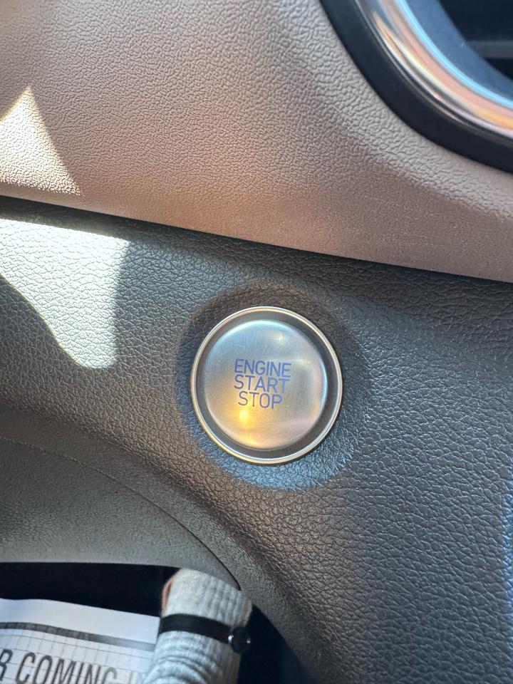 Hyundai Santa Fe Limited 2.4L Auto FWD 2020