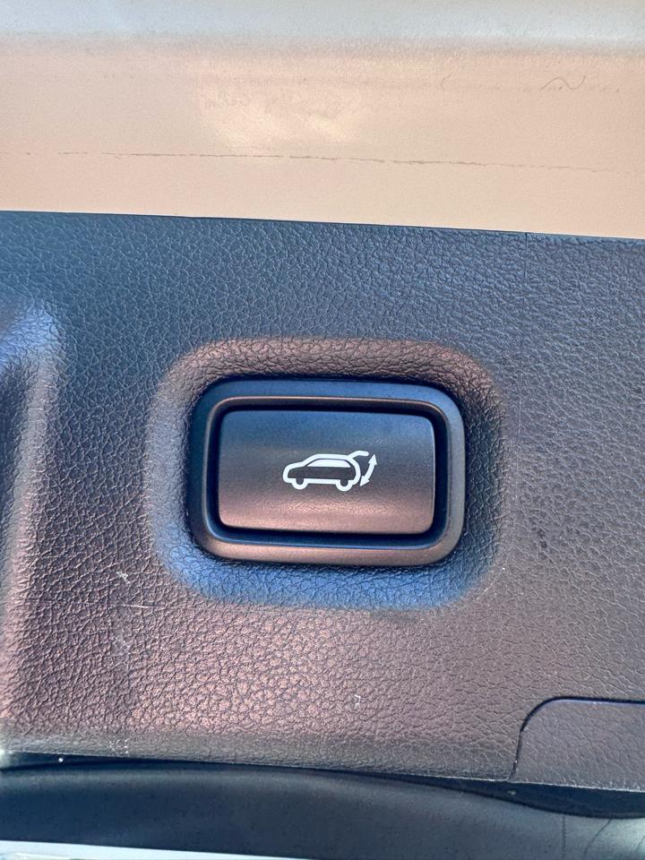 Hyundai Santa Fe Limited 2.4L Auto FWD 2020