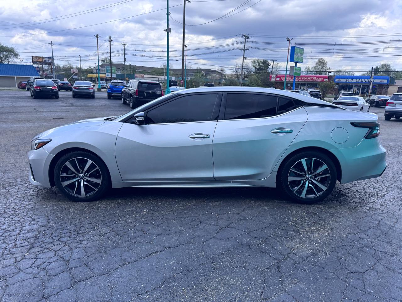 Nissan Maxima SV CVT 2022