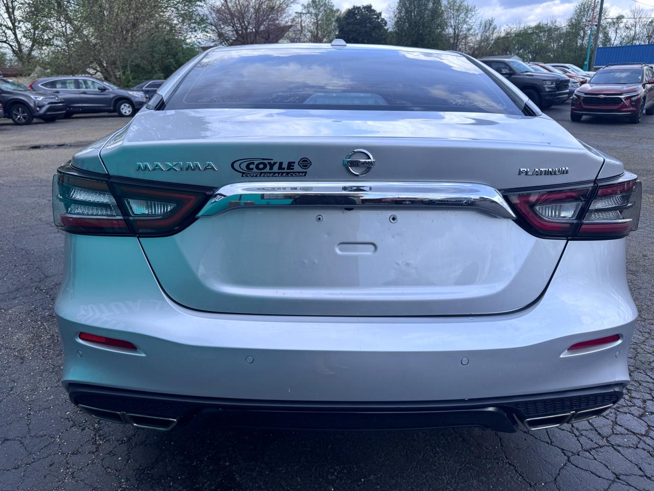 Nissan Maxima SV CVT 2022