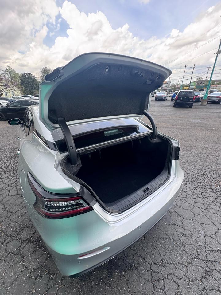 Nissan Maxima SV CVT 2022