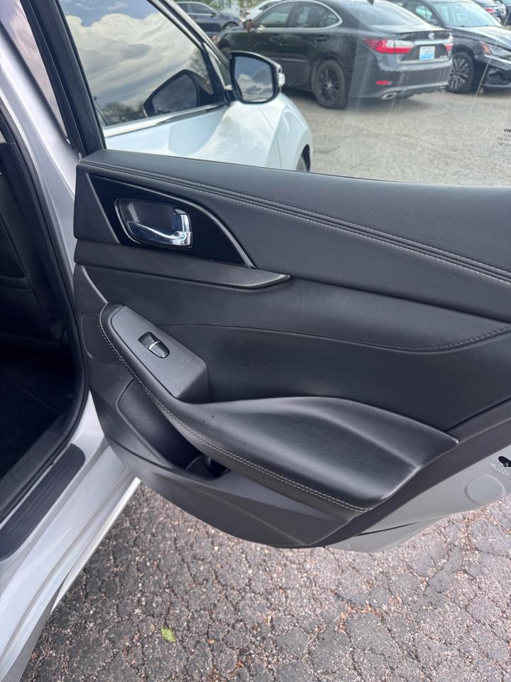 Nissan Maxima SV CVT 2022