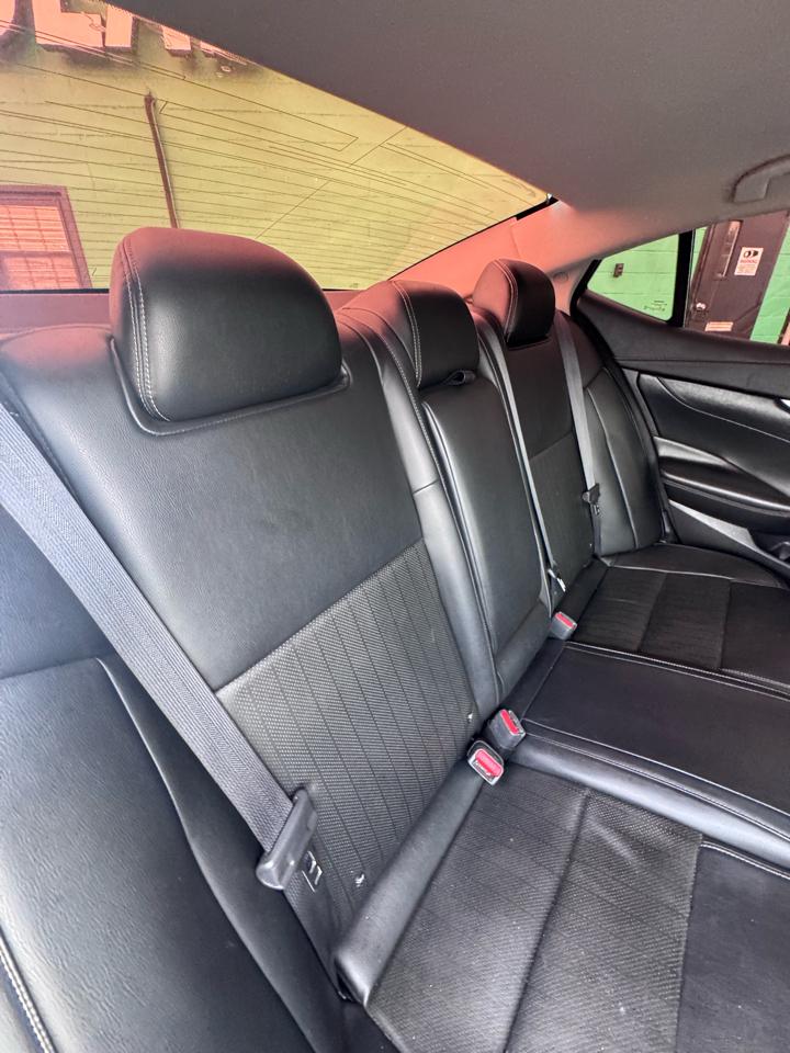 Nissan Maxima SV CVT 2022