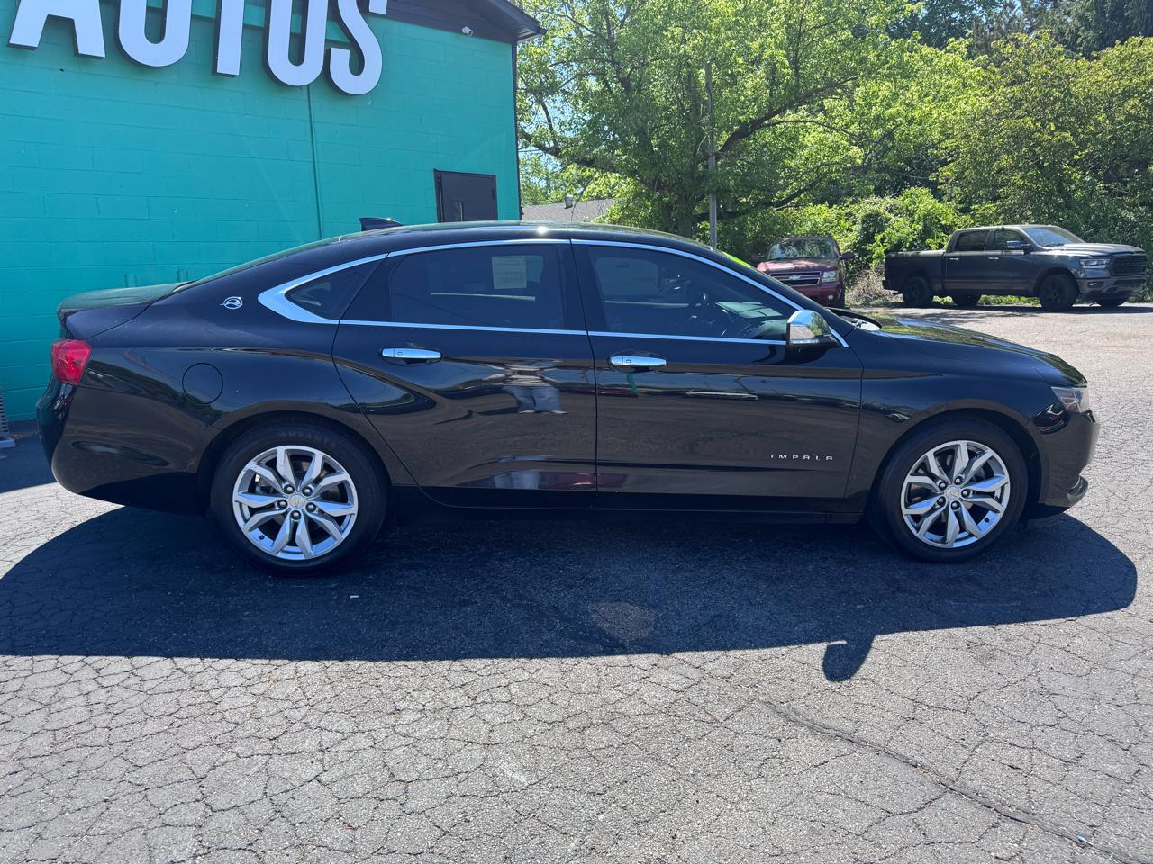 Chevrolet Impala 4dr Sdn LT w/1LT 2018
