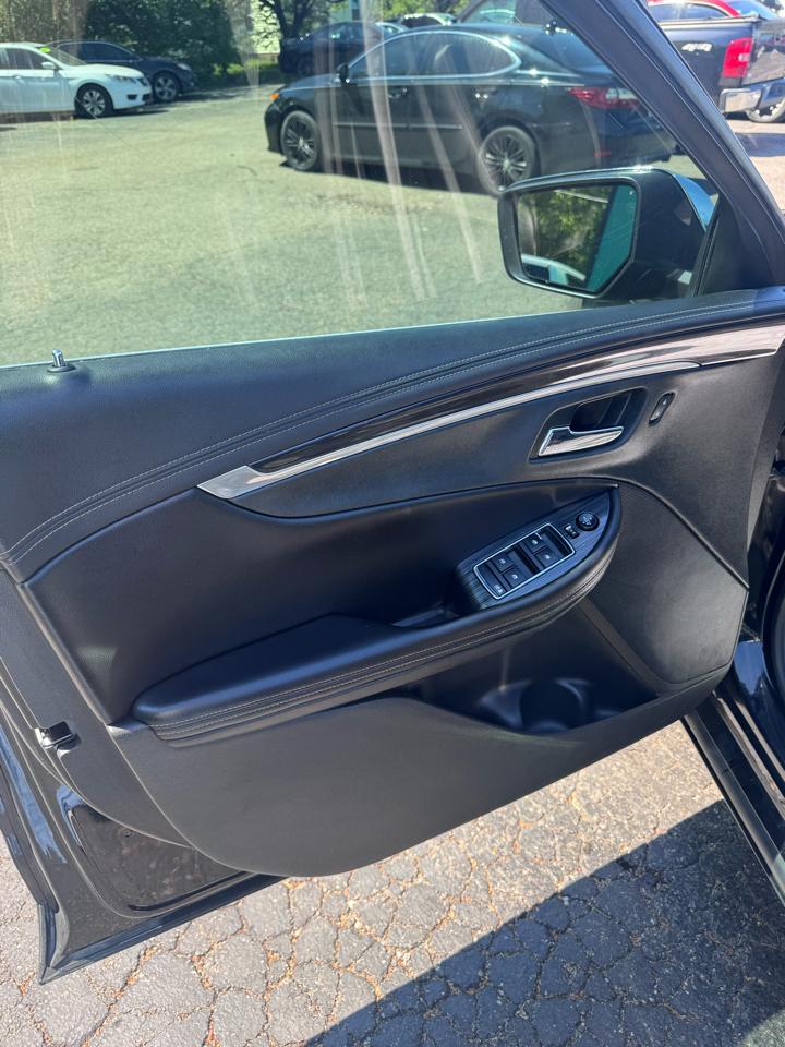 Chevrolet Impala 4dr Sdn LT w/1LT 2018