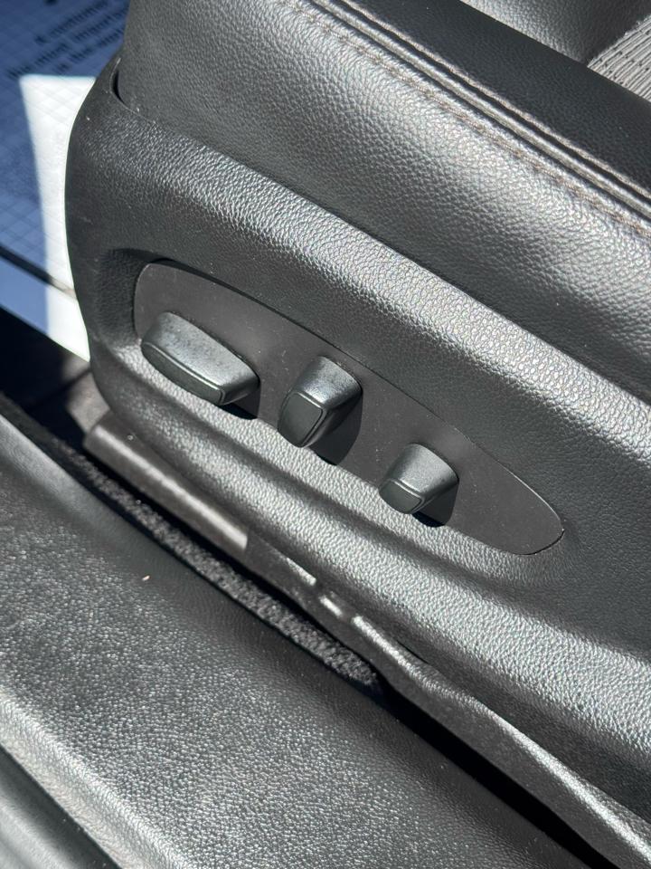 Chevrolet Impala 4dr Sdn LT w/1LT 2018