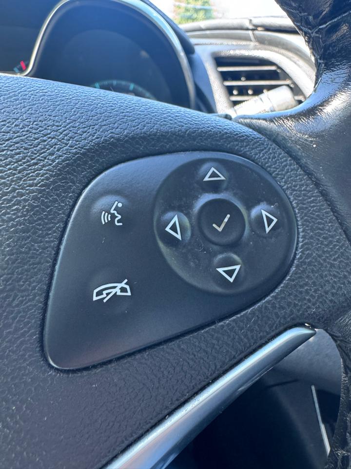 Chevrolet Impala 4dr Sdn LT w/1LT 2018