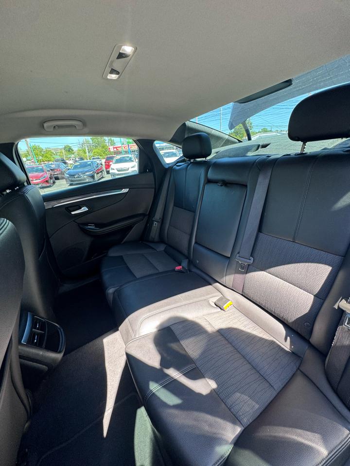 Chevrolet Impala 4dr Sdn LT w/1LT 2018