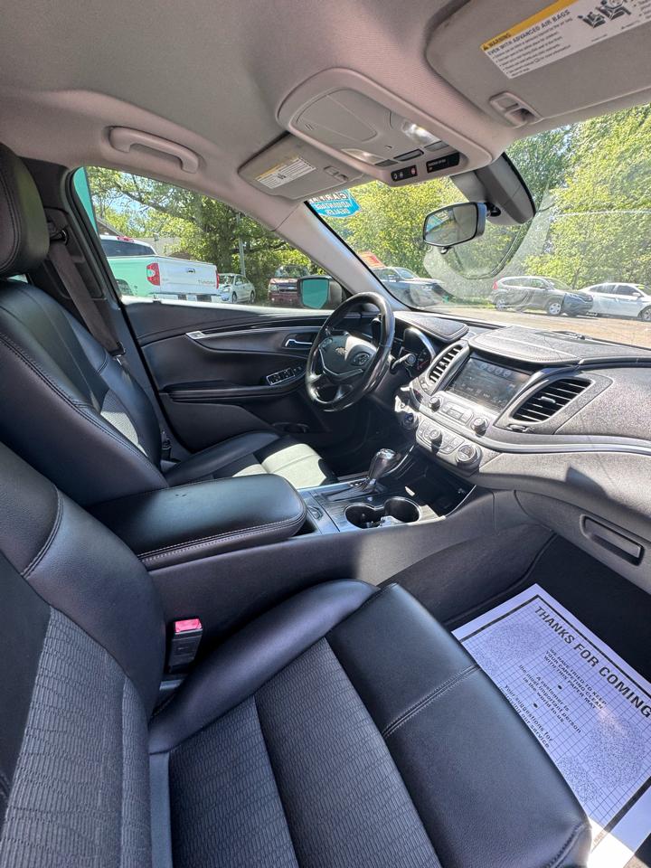 Chevrolet Impala 4dr Sdn LT w/1LT 2018