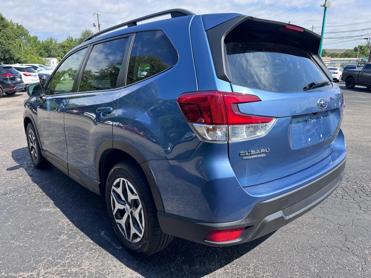 Subaru Forester Premium CVT 2021