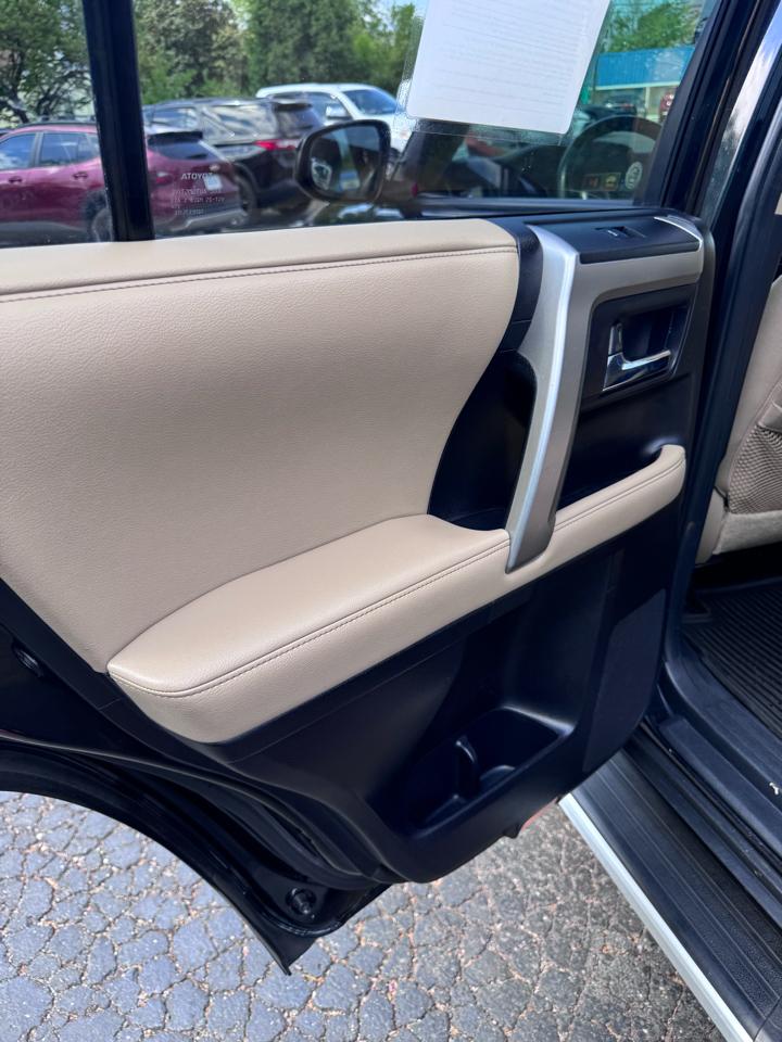 Toyota 4Runner 4WD 4dr V6 Trail Premium (Natl) 2015