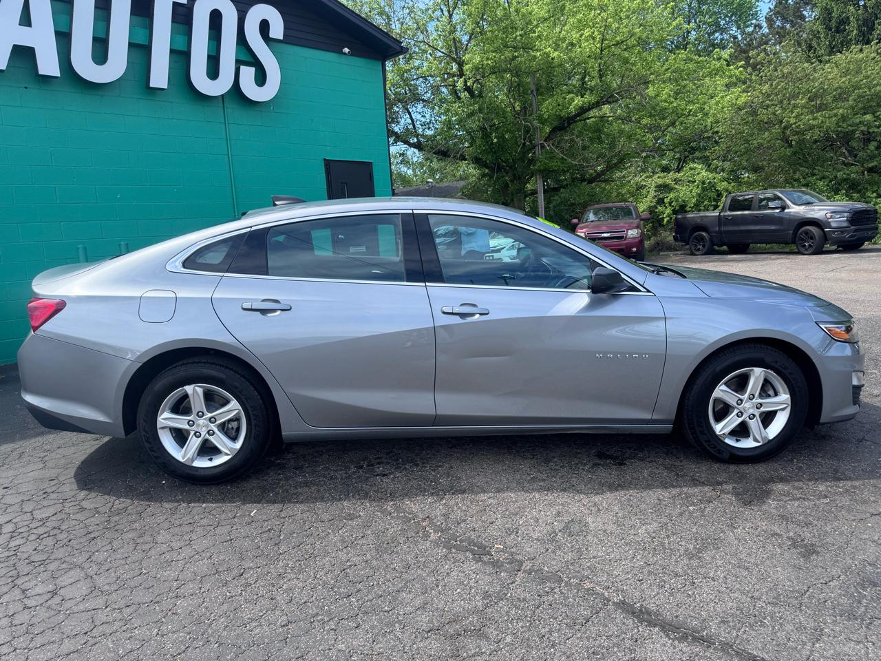 Chevrolet Malibu 4dr Sdn LS w/1FL 2024