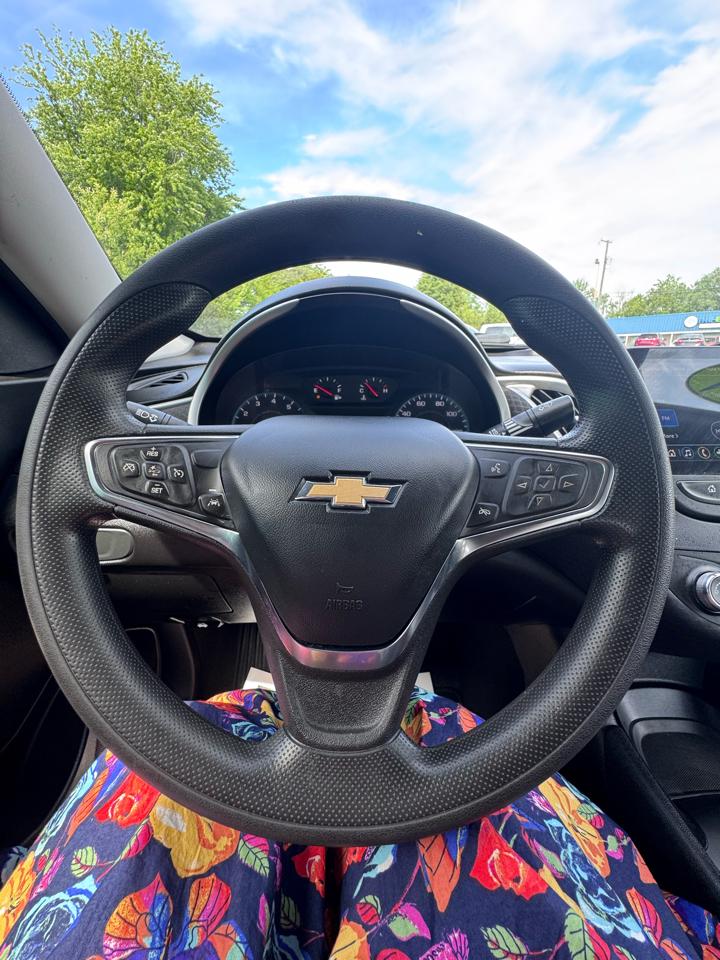 Chevrolet Malibu 4dr Sdn LS w/1FL 2024