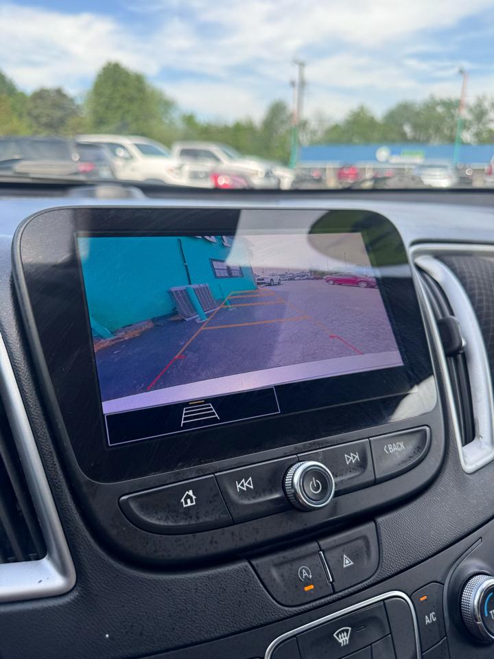 Chevrolet Malibu 4dr Sdn LS w/1FL 2024