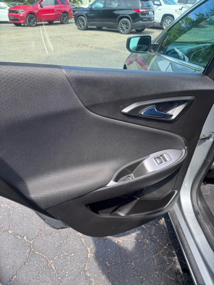 Chevrolet Malibu 4dr Sdn LS w/1FL 2024