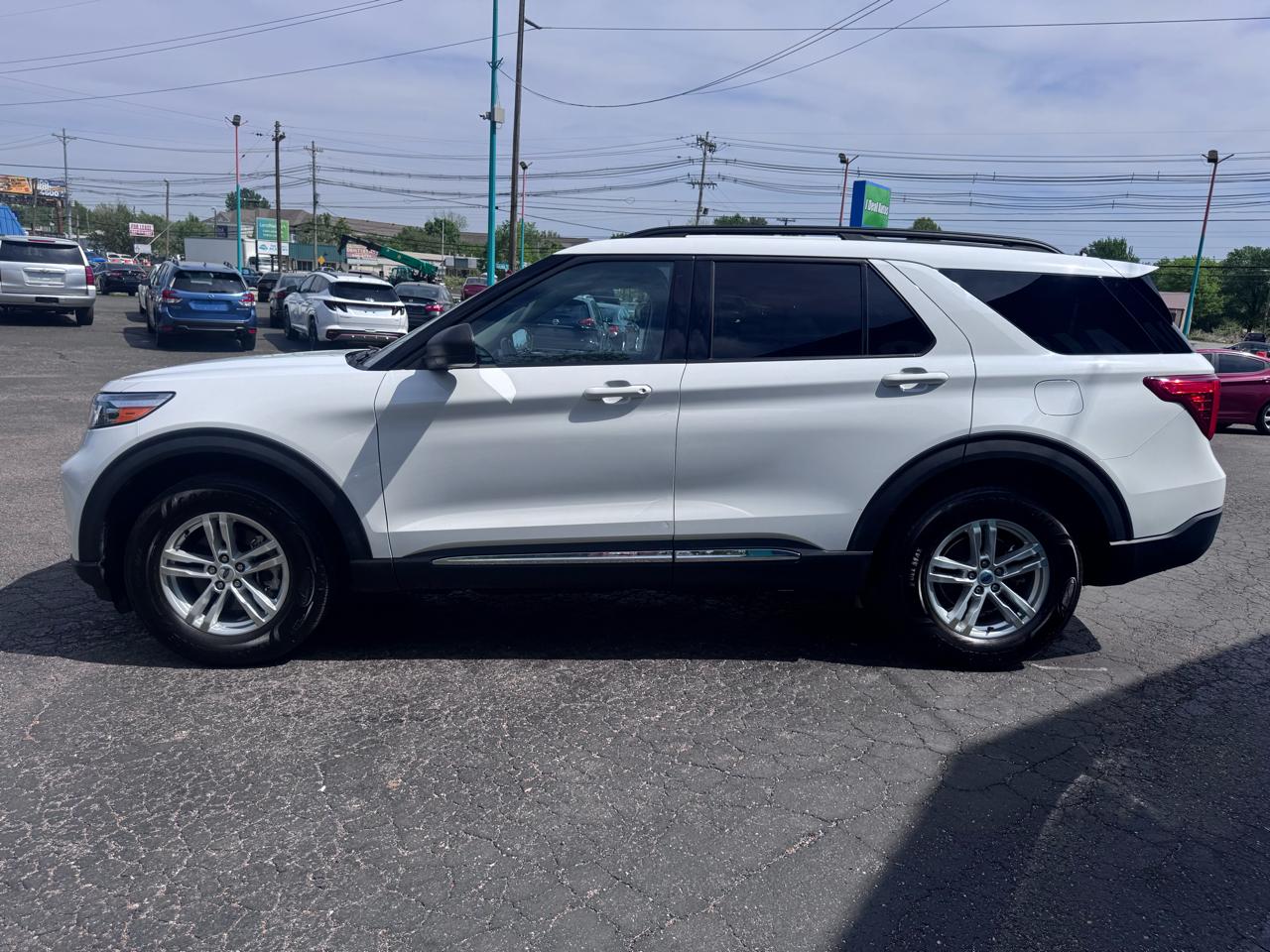 Ford Explorer XLT 4WD 2021