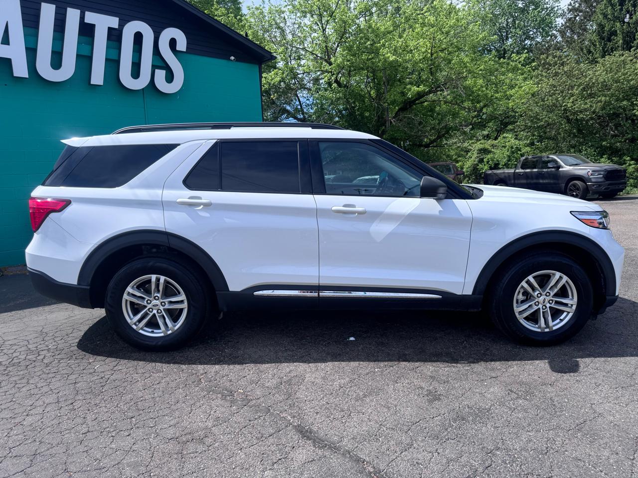 Ford Explorer XLT 4WD 2021