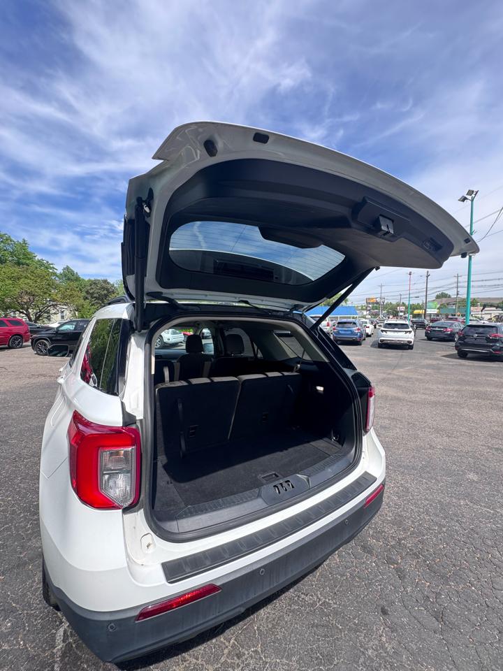 Ford Explorer XLT 4WD 2021