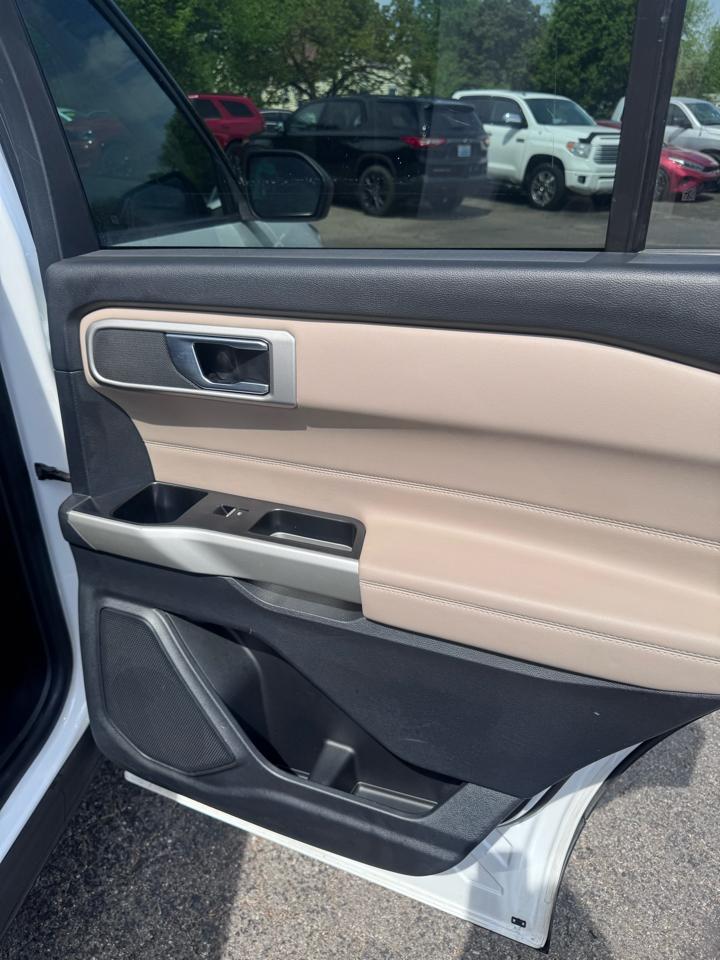 Ford Explorer XLT 4WD 2021