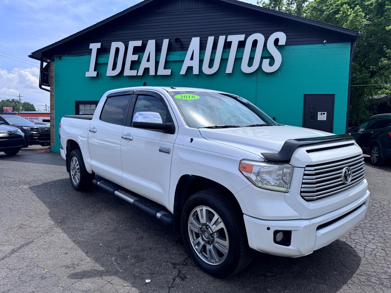 Toyota Tundra 4WD Truck CrewMax 5.7L FFV V8 6-Spd AT Platinum (Natl) 2016