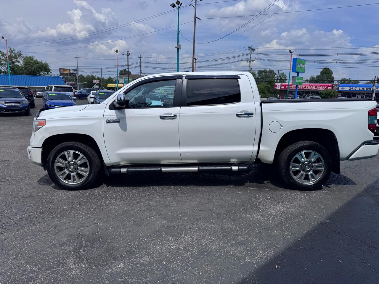 Toyota Tundra 4WD Truck CrewMax 5.7L FFV V8 6-Spd AT Platinum (Natl) 2016