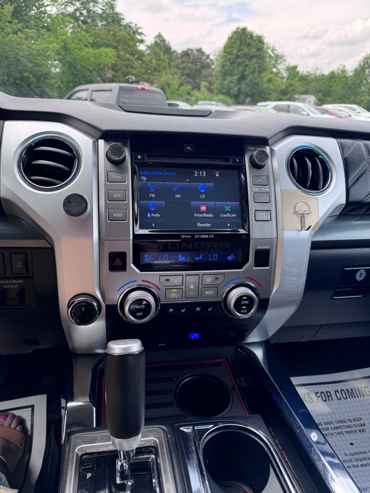 Toyota Tundra 4WD Truck CrewMax 5.7L FFV V8 6-Spd AT Platinum (Natl) 2016