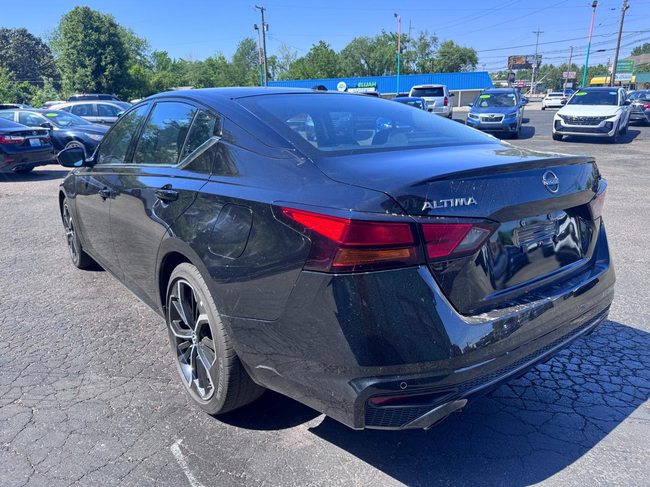Nissan Altima 2.5 SR Sedan 2023