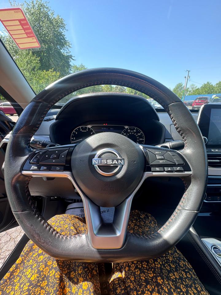 Nissan Altima 2.5 SR Sedan 2023