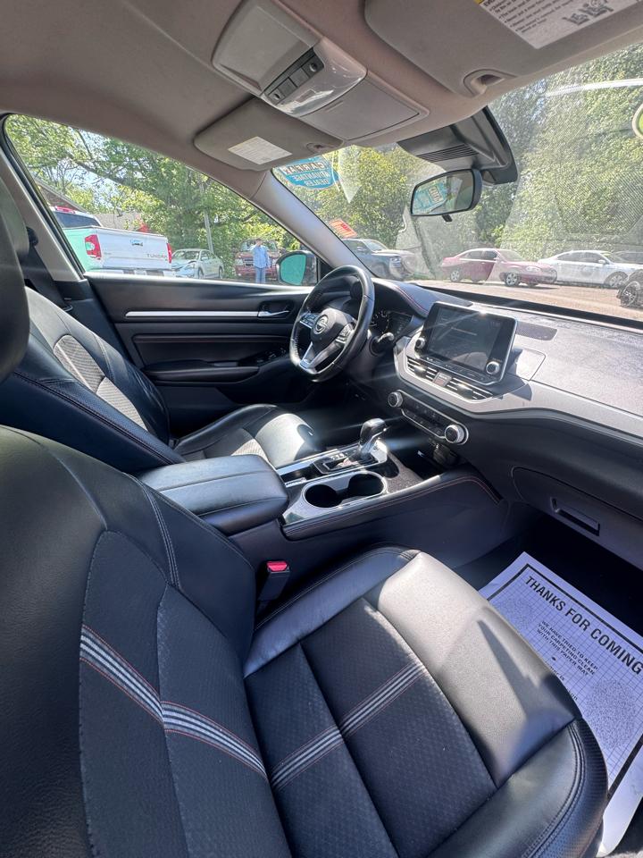 Nissan Altima 2.5 SR Sedan 2023