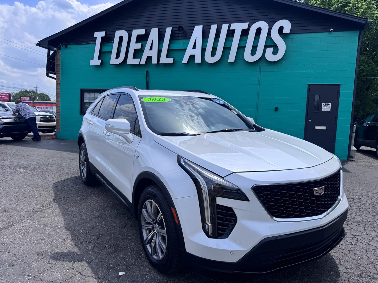 Cadillac XT4 FWD 4dr Sport 2023