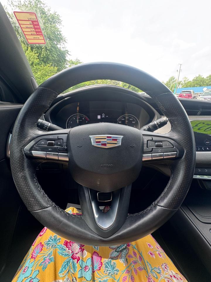 Cadillac XT4 FWD 4dr Sport 2023