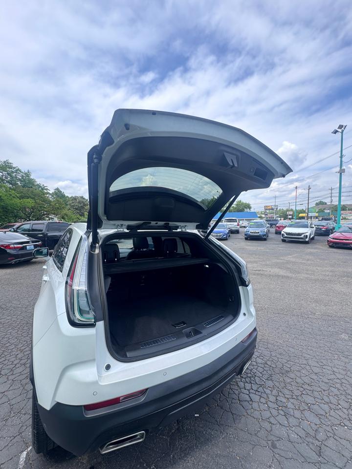 Cadillac XT4 FWD 4dr Sport 2023