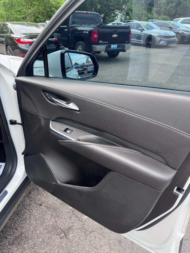 Cadillac XT4 FWD 4dr Sport 2023