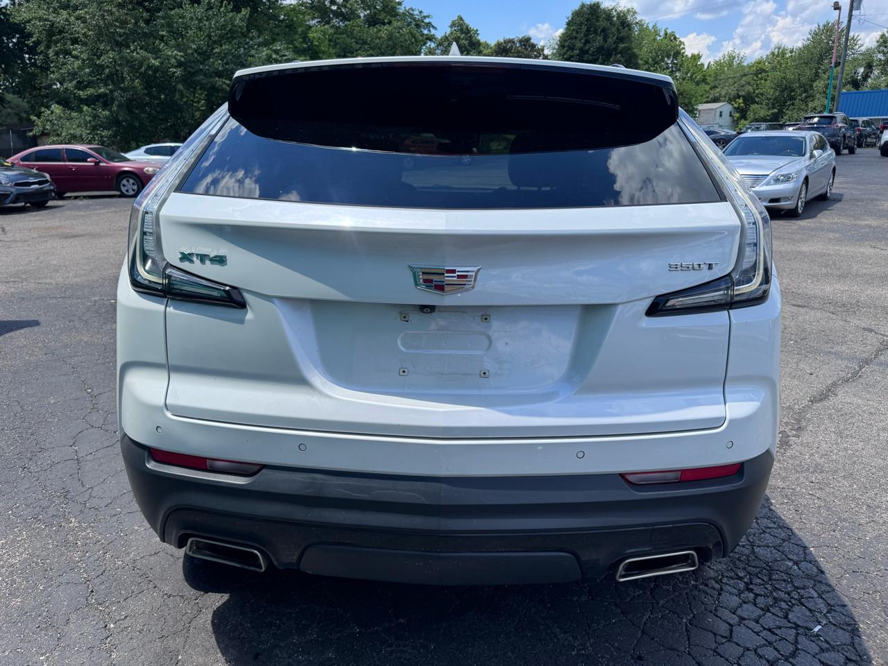 Cadillac XT4 FWD 4dr Sport 2023