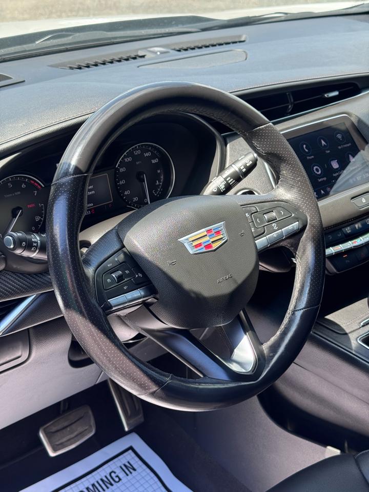 Cadillac XT4 FWD 4dr Sport 2023