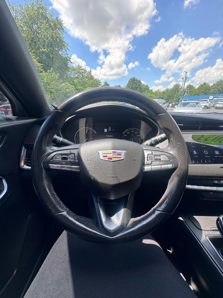 Cadillac XT4 FWD 4dr Sport 2023